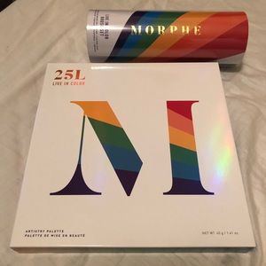 Morphe Eyeshadow Pallet and Brush set